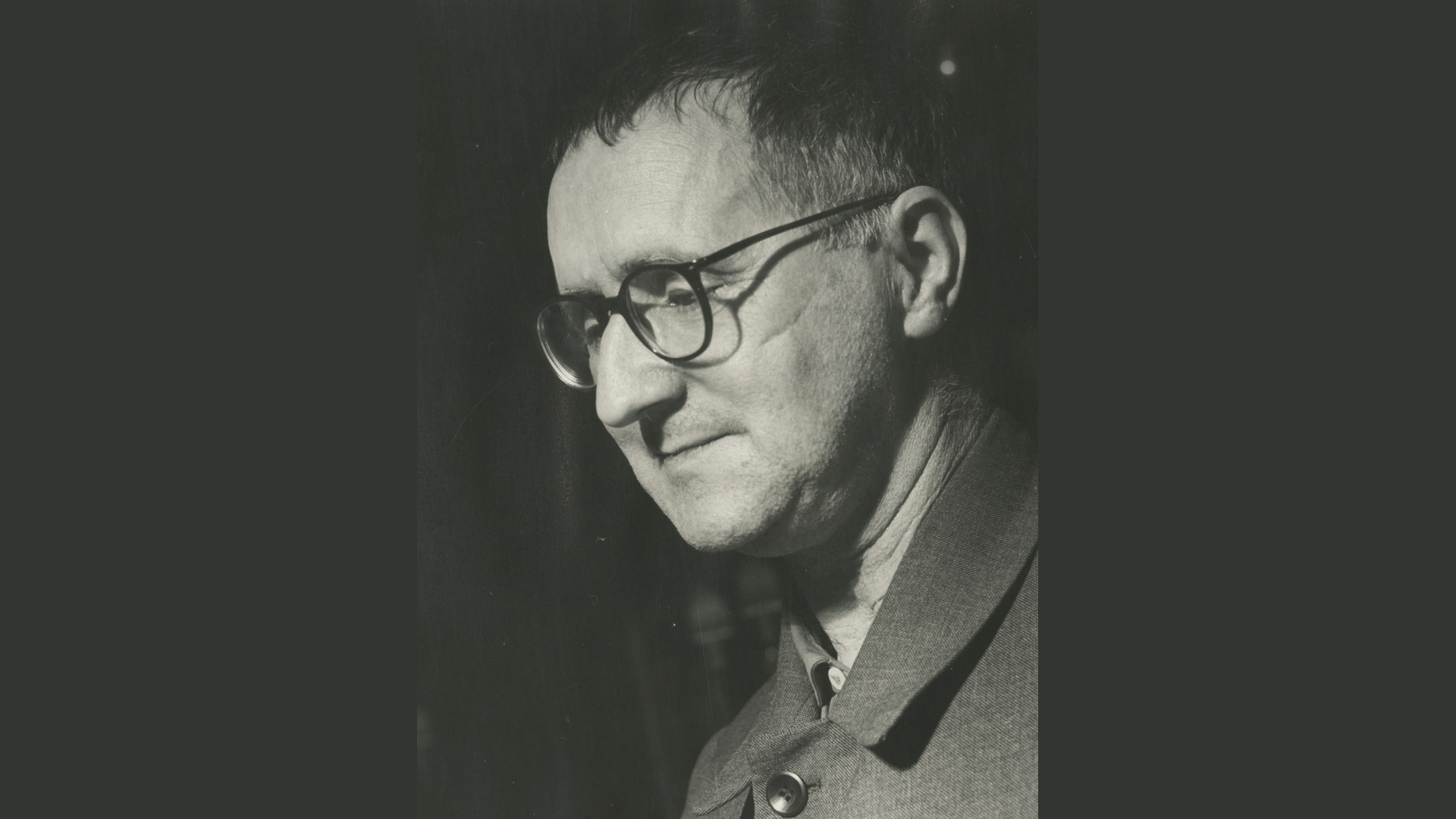 Bertolt Brecht e o teatro épico no Brasil: a censura proibiu o ator de falar com a plateia